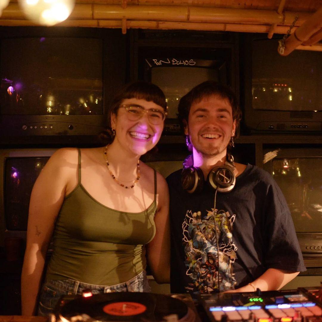 Modus Muffi mit Martha & T-Mo im B-Side Café