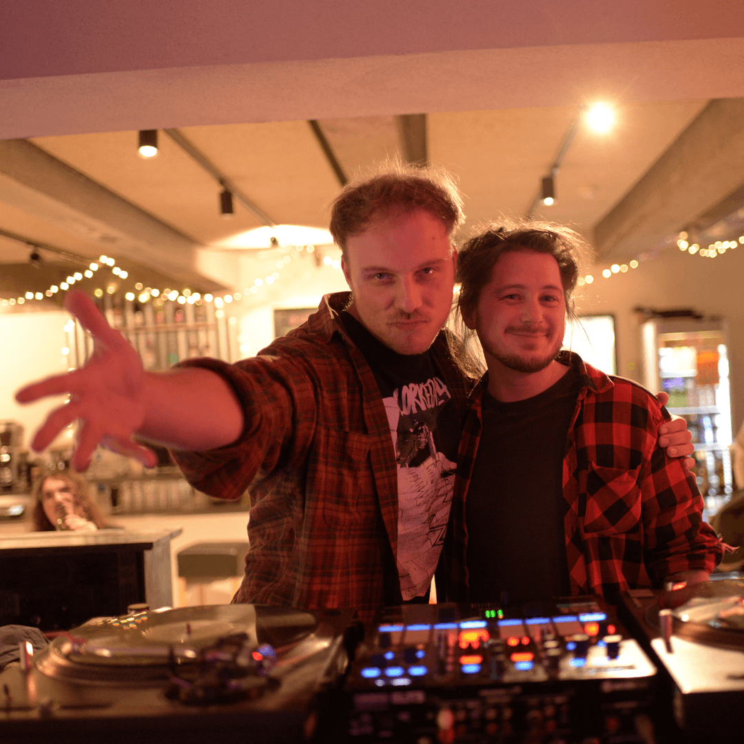 Modus Muffi - Tags in der Sketchcorner, Rotation an den Turntables